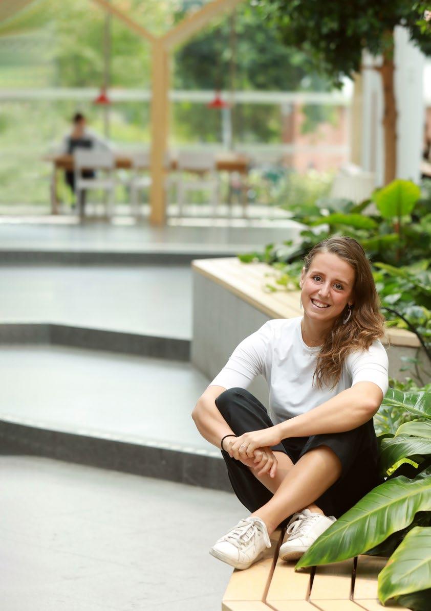 FELICIA Student på psykologprogrammet Varför valde du att läsa till psykolog? Jag är inte en person som alltid vetat vad jag vill läsa till utan har varit inne på en rad olika spår.
