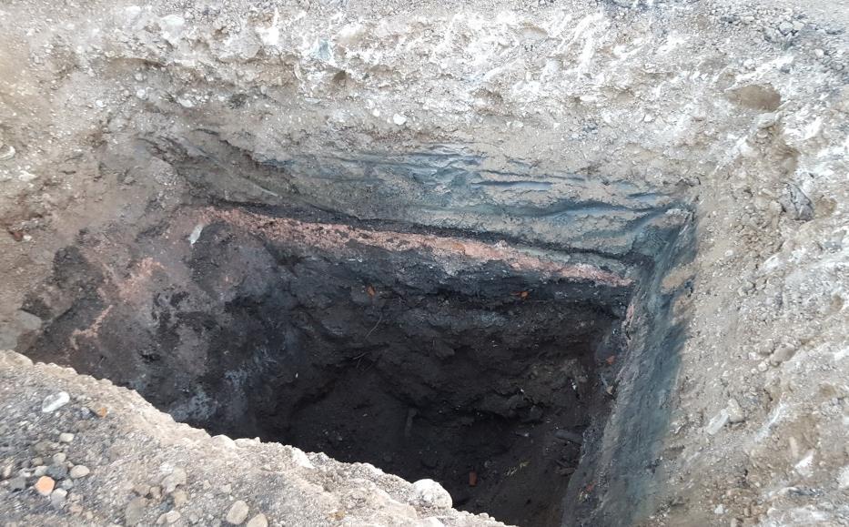 I provpunkt LIB1509 påträffades er av barium över aktuellt PSRV vid 1-1,1 meters djup under markytan och er av zink vid 1,5-2 meters djup under markytan, se figur 14.