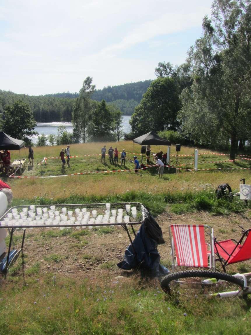 Här vackert vid sjön ligger målgången.
