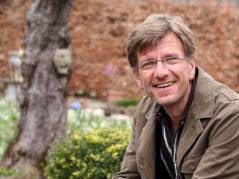 Sid 8 Trädgårdsromantik i Huddinge Onsdag 28 mars 18:30-20:00 - underbart inspirerande med Hannu Sarenström. Våren är på gång och snart skall det åter grönska och blomma i våra krukor och trädgårdar.