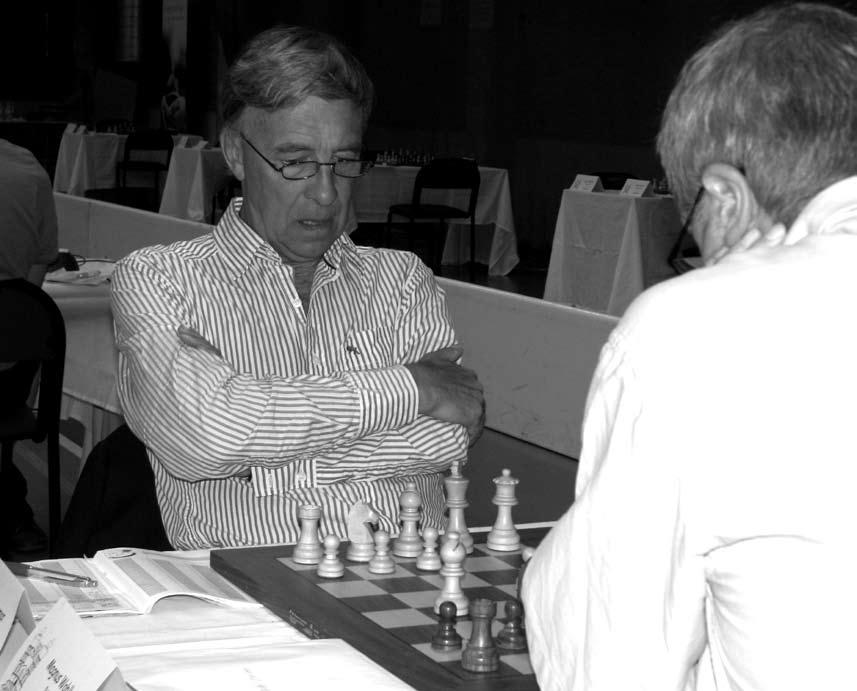 Resultat SM i Lund 2010 FOTO: Niklas Sidmar VETERANMÄSTARE. Fyra vinster och fem remier räckte för att Bengt Hammar skulle bli svensk veteranmästare.