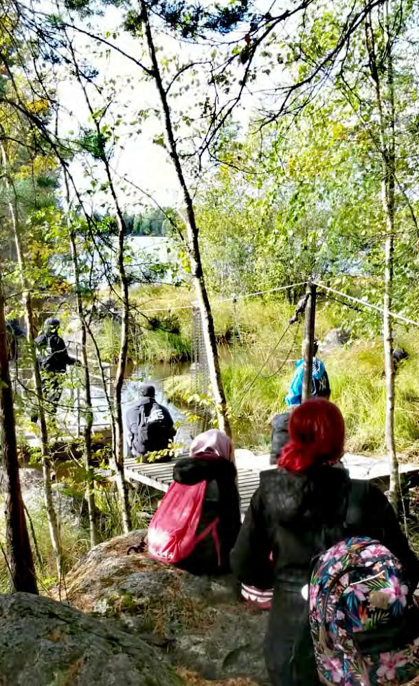 ÅRSBERÄTTELSE 2018 Offentliga socialtjänster En bättre framtid med barnskydds- och familjetjänster Målet för Familar, som producerar barnskydds- och familjetjänster, är att bygga upp en bättre