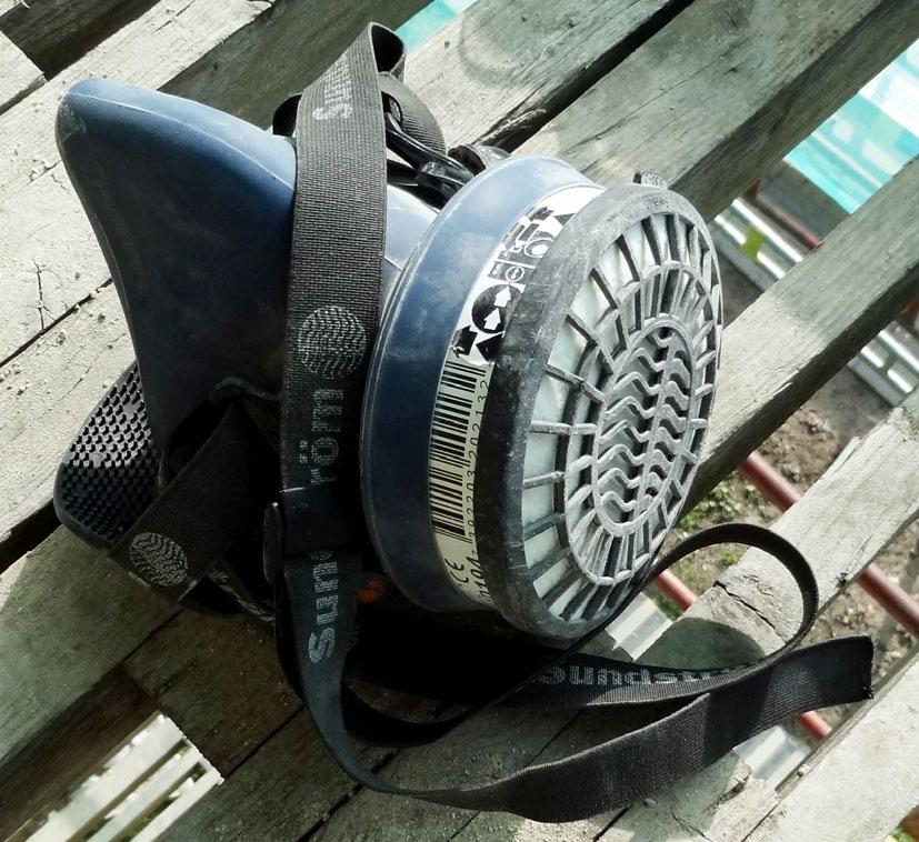 Andningsskydd halvmask med P3-filter Ett gott föredöme Förutsättningar 5(5) Personsäkerhet Skyddsutrustning Byggdel: 04 - Arbetsmiljö - Byggdamm vid spårfräsning - 6 (14) Andningsskydd vid dammande
