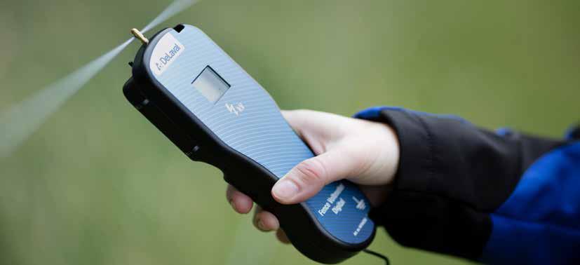 9V batteri ingår. 88343601 Stängseltestare nyckelring För snabb kontroll av ditt elstängsel.