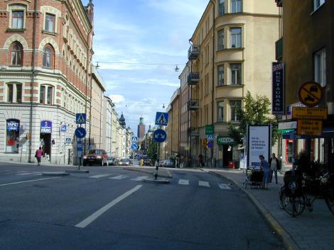begränsningen gäller ej buss, taxi och transport till fastigheterna. Samma sak gäller från Ragnar Östbergs Plan till Kungsholmstorg västerut.