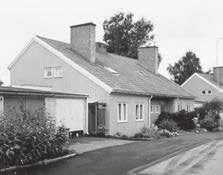 Parhus/kedjehus i kv 98 Steppdansen Husgruppen byggdes 1954 efter ritningar av Ekholm & White. Den omfattar parhus som är sammankopplade genom garagebyggnader och plank.