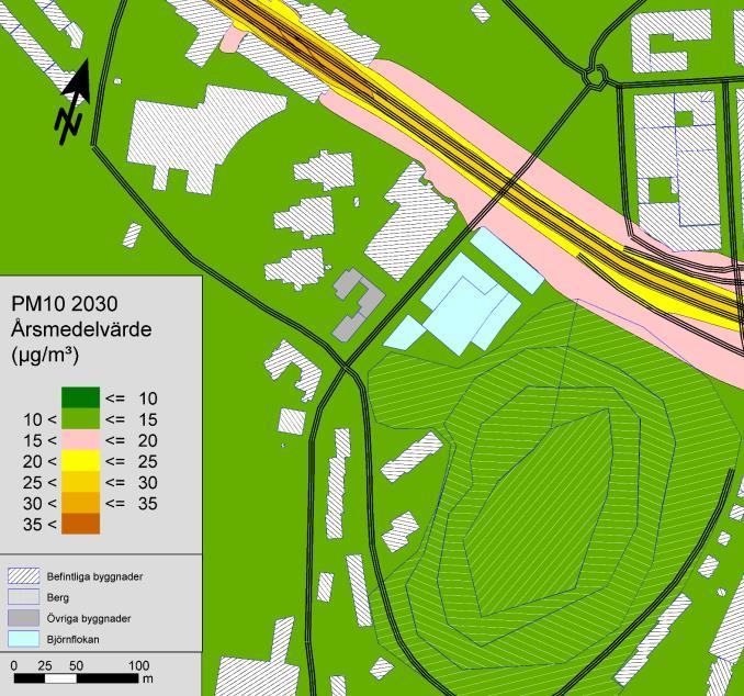 Streckad markering visar planområdets ungefärliga placering. Ny bebyggelse är markerad med ljusblå färg. Beräkningarna av årsmedelvärdet visar att MKN klaras i alla scenarier.