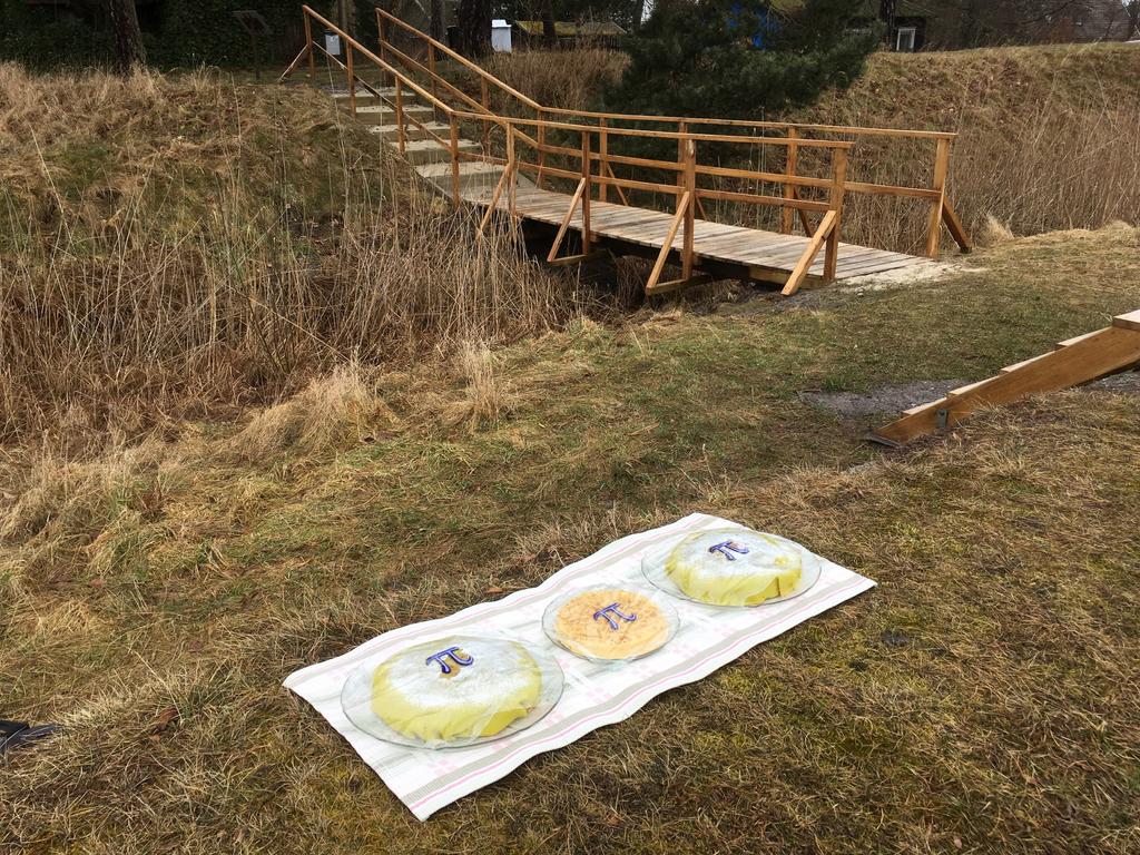 kunde intaga den obligatoriska lilla måltiden.
