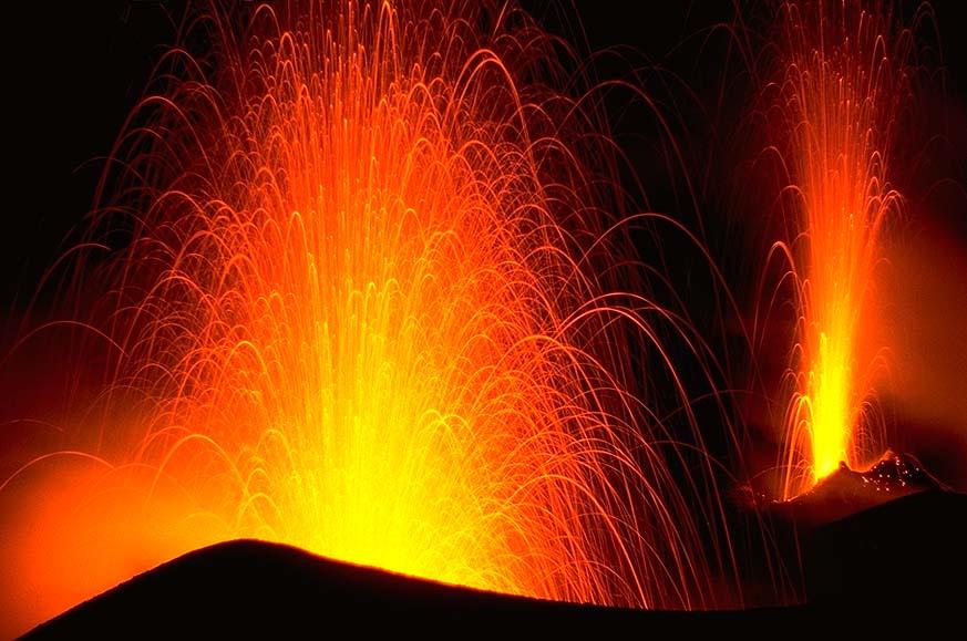 Olika typer av magma Magma (lava) uppträder i flera olika kemiska