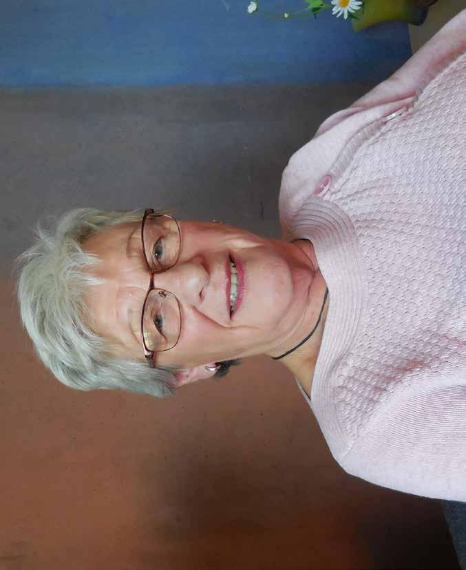 Den som anmäler sig som frivilligarbetare får gå en utbildning i bemötande och tips om vad kommunen har att erbjuda i form av aktiviteter med mera.