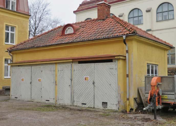 Samhällsbyggnadskontoret Planbeskrivning 13(41) Uthus Uthuset på innergården ritat av J Fred Olsson byggdes år 1924 för den ursprungliga funktionen verkstad, garage och cykelskjul.