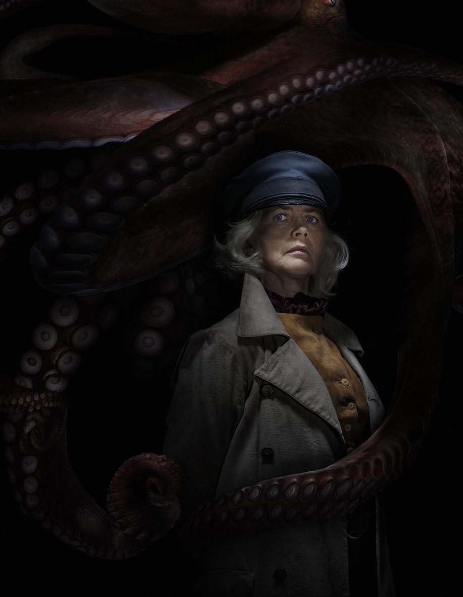 Årskurs 5 En världsomsegling under havet Av Jules Verne med Västmanlands teater När Arronax, Conseil och Ned Land kastas överbord räddas de ur vattnet av Kapten Nemo, och tillfångatas på hennes ubåt