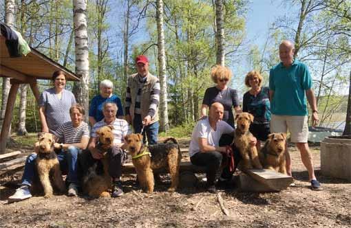 Avsändare: AiredaleTerrierGillet c/o Inger Söderlund Karlbergsvägen 12 791 36 Falun B Post Porto betalt Här en vårbild från Rankhyttan i Dalarna.