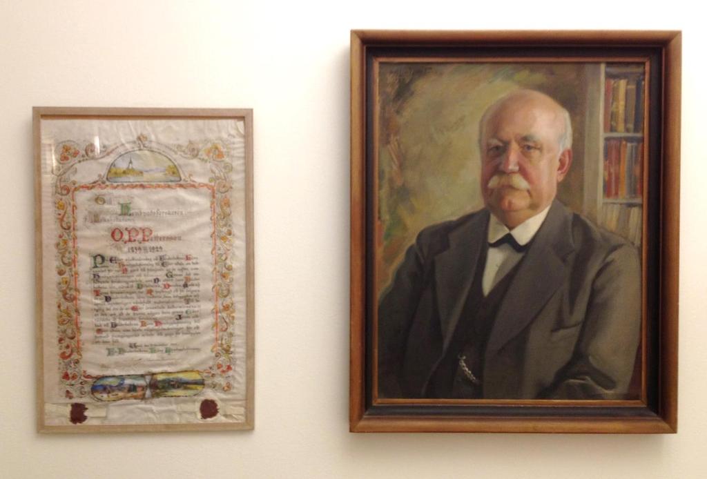 O.P. Petterssons diplom och porträtt i arkivet i Umeå. Diplomet är målat på vellum (tunt pergament) och utfört av den kända Umeåbon Maja Beskow.