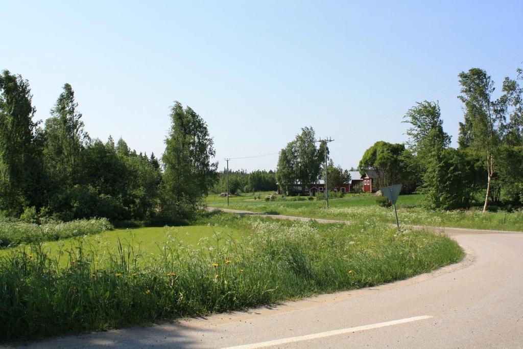 9 Vattendrag och vattenhushållning Grundvattenområde finns varken inom- eller i närheten av planeområdet.