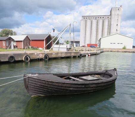 Bergkvara Bergkvara är präglat av sina historiska funktioner som hamn, varv och handelsplats.