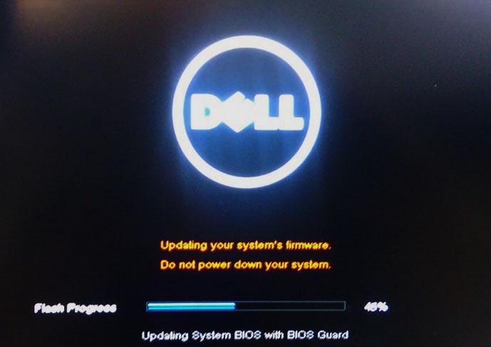 9 När processen har slutförts startas systemet om och BIOS-uppdateringen har genomförts. System- och installationslösenord Tabell 33.