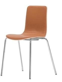 Stapelskydd i formpressad filt till klädda stolar Rekommenderad stapelhöjd: max 8 st stolar Kopplingsbar i utförande utan klädnad Stativ av 19mm stålrör, armstöd av svart TPE, fötter i svart plast