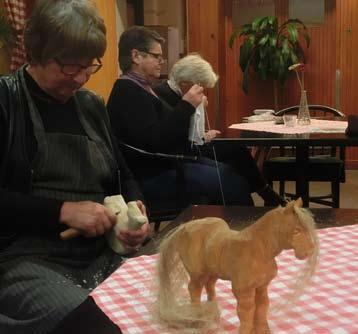 Vårens slöjdcaféer Slöjdcaféer arrangeras under vårterminen på följande orter: Hedesunda, Hofors, Storvik och Valbo. Sandviken är inte klart ännu. Vi återkommer om det.