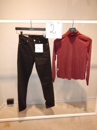00 kr exkl moms Stl 34; byxor & blus ( J.