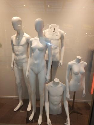 00 kr exkl moms Skyltdockor 3169-092 Avslut: