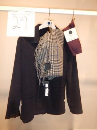 00 kr exkl moms Stl S; kavaj samt halsduk (J.