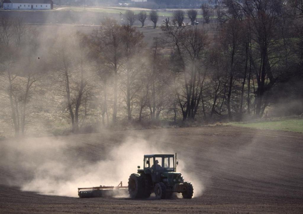 Livsmedelsproduktion i ett förändrat klimat, -möjligheter och risker Hur påverkas ditt företag av ett Greppa Näringen grundkurs Jordbruket och klimatet, förändrat klimat?