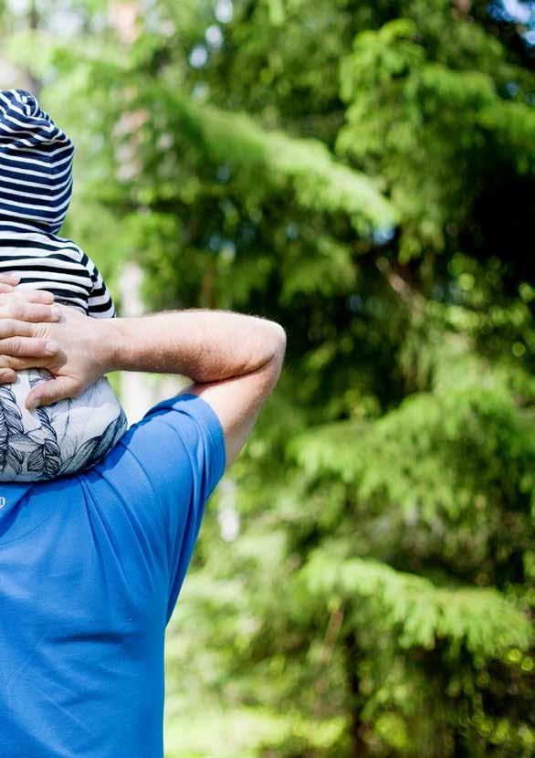 Vår politik: Inför en ny och flexibel föräldraledighet enligt 6+6+6-modellen. Rätten till föräldraledighet och inkomstbunden föräldrapenning ska förlängas till 18 månader, ända tills barnet är 1,5 år.