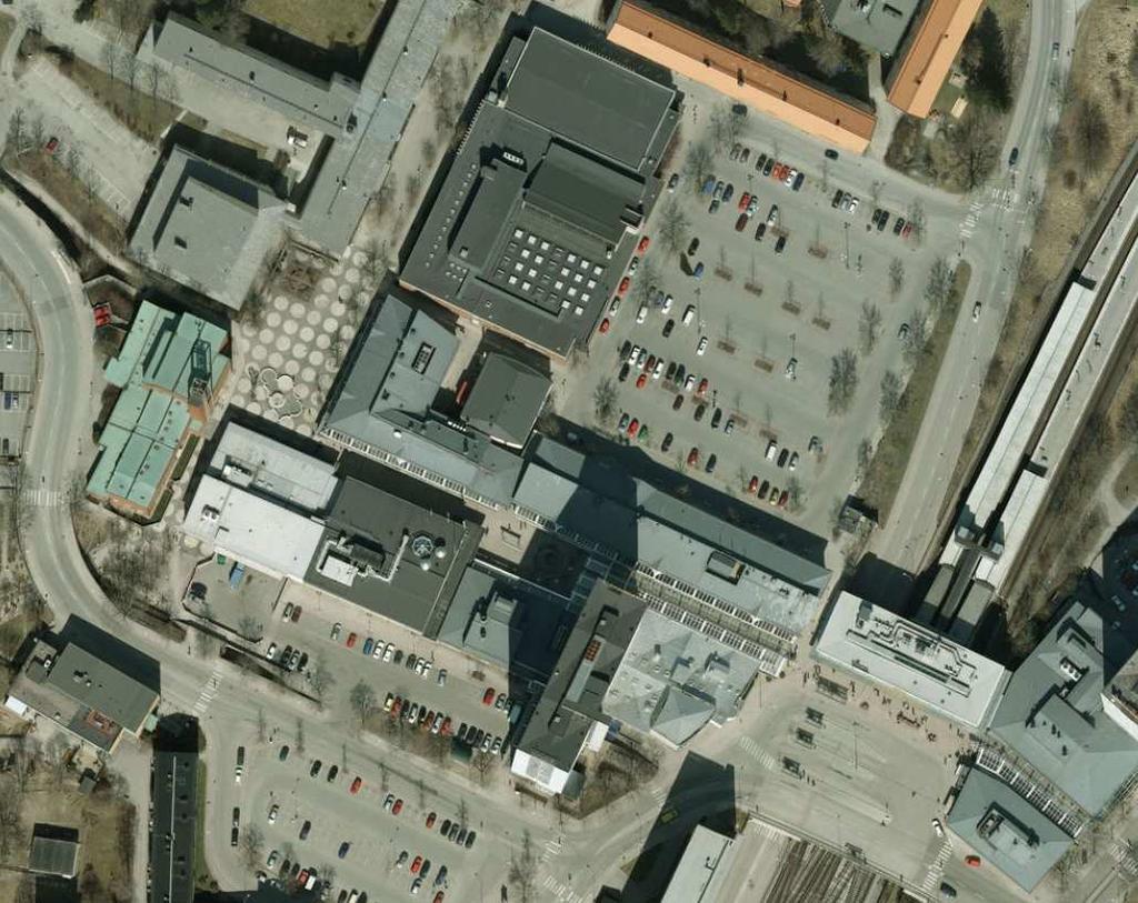 SID 5 (9) Högdalens kyrka Högdalsgången Högdalsplan SL Högdalsgången, handelsgatan i centrum som slutar i Högdalsplan, torget framför