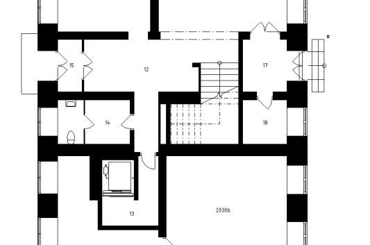 a) b) Figur 32: I a) aktuellt rum för hissplacering är inramad (Wikerstål arkitekter, med medgivande) och i b) förslag på installation av hiss ( 2018) a) b) Figur