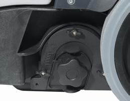 . Drivning via de stora svärtfria hjulen Perfekt sopresultat även på sluttande underlag 20% stigning Högeffektivt manuellt filterrengöringssystem 720 Sopbredd 60