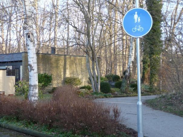 com OBS Båda bilderna måste vara identifierade för att Ditt