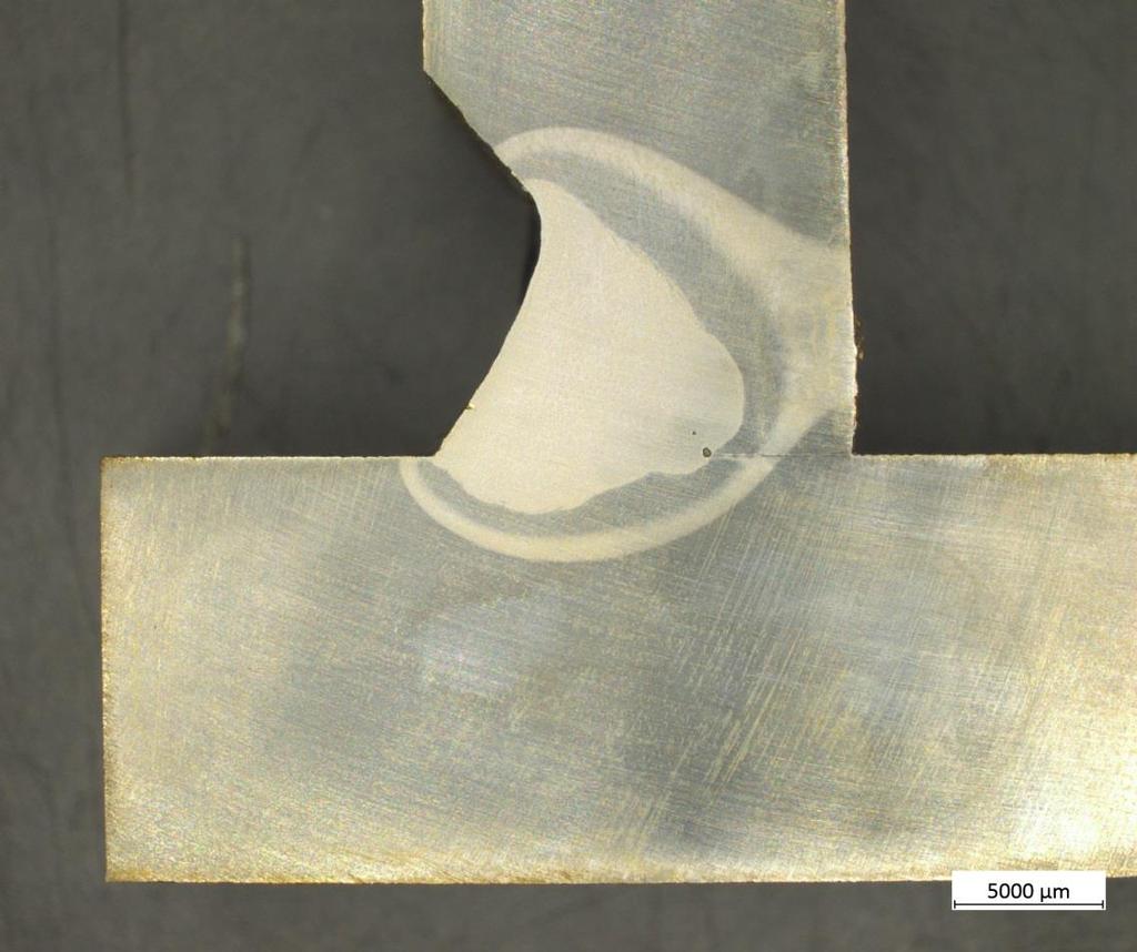 Figure 28. Specimen welded at Huddig, half V-joint with land and 0mm gap. Figure 29.