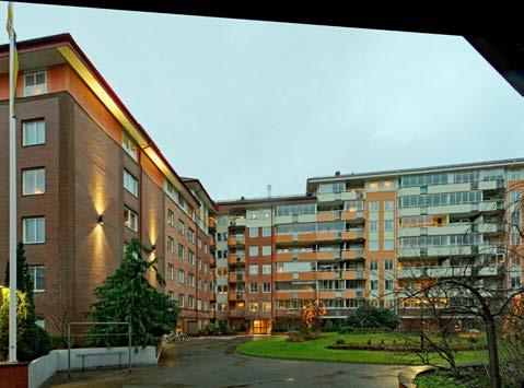 Det finns många viktiga detaljer i en fastighet som man bara inte tänker på. Ett exempel är de fläktar i toppen av varje sopnedkast som håller ett undertryck i röret så att dålig lukt inte tränger ut.