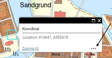 Zoomning till positionen sker och en markering för positionen samt ett informationsfönster blir synligt i kartan. Via de tre punkterna öppnas alternativ såsom t.ex.
