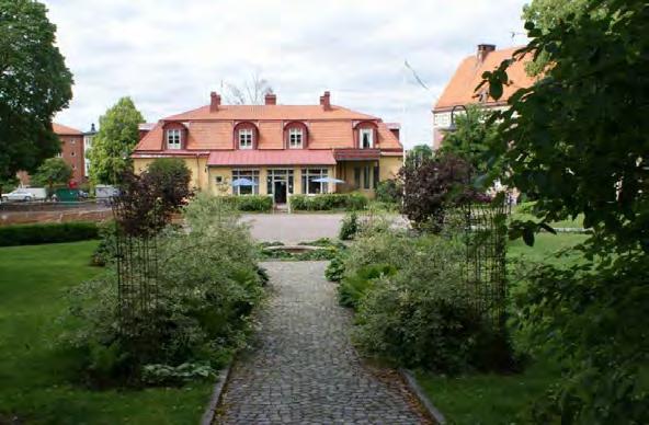 Keramikens hus är skyddat i detaljplan. Parkens öppenhet bör säkras.