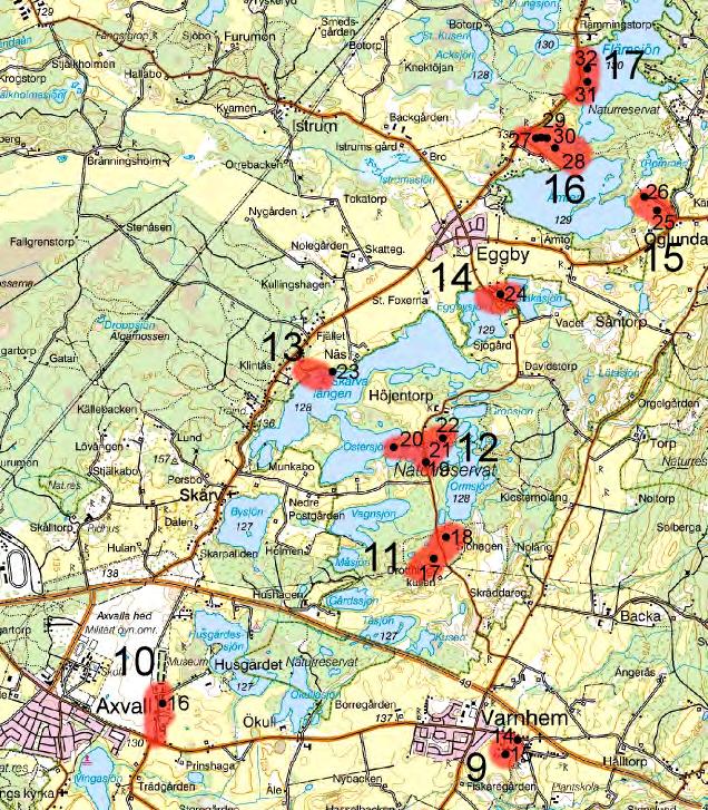 Figur 2. Norra delen av Valle härad med lokalerna 9 17 samt boxplaceringarna 14 32. Lokalerna anges med röda polygoner och deras nummer med stora siffror.