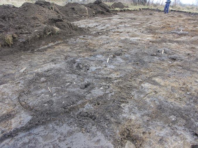 Tabell 1. Schakttabell för RAÄ 88 Id Art Beskrivning 234 Schakt Matjord ca 0,2 0,3 m tjock. Under denna silt. Tabell 2.