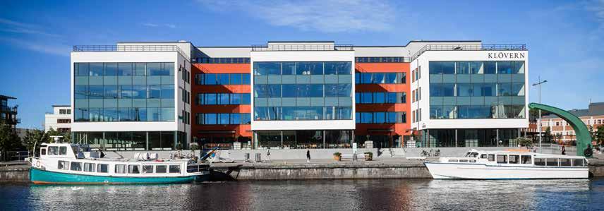 FÖRVALTNINGSBERÄTTELSE MARKNADER Karlstad 21 # 1 POSITION I KARLSTAD, KVM 2 534 FASTIGHETSVÄRDE, MKR Fastigheten Pinassen 2, mer känt som Skeppet, är byggt precis invid vattnet vid Inre hamn i