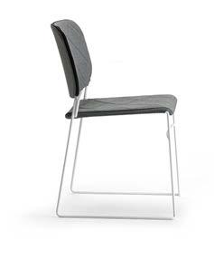 LITE, STAPELBAR STOL B 510 D 540/420 H 780 S 450 SELECTED PATTERNS QUILTAT UTFÖRANDE DIAMOND BROBERG & RIDDERSTRÅLE Helklädd i tyg med svart dragkedja. Klädsel quiltad i Selected Patterns DIAMOND.