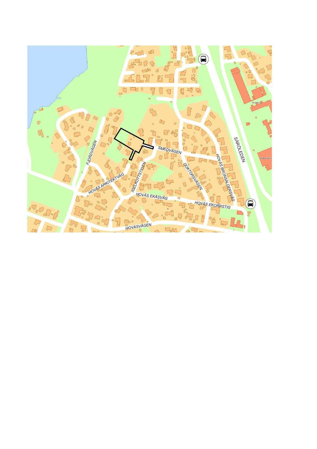 Service Öster om Säröleden ca 400 meter från området ligger Hovåsskolan, idrott och simhall samt fotbollsplaner.