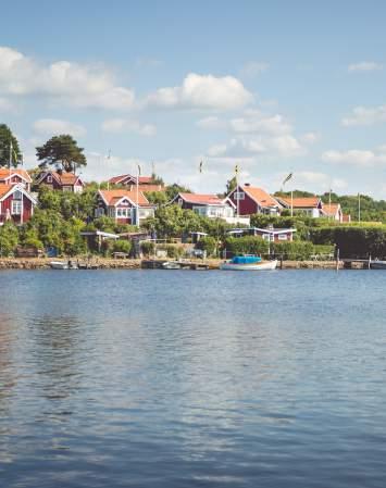 Upplevelser i Karlskrona skärgård Koppla av eller upplev äventyr. Ta ett uppfriskande dopp vid en sandstrand eller från klippor.