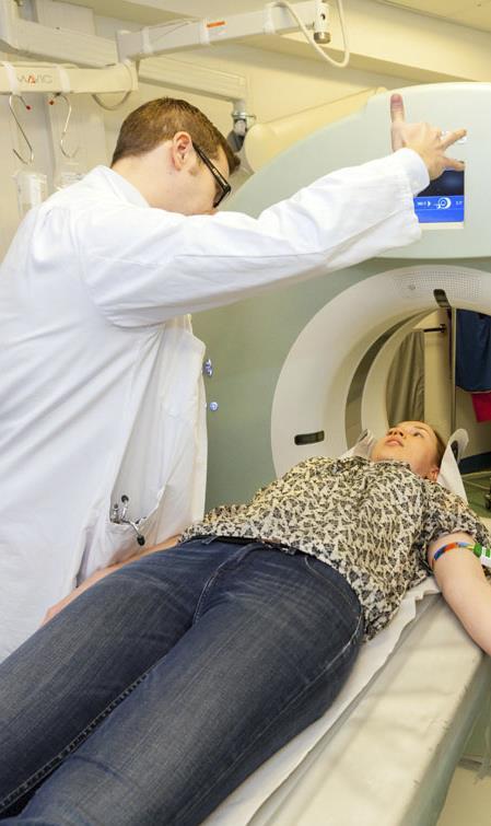 NEUROLOGISK JOUR Den neurologiska 24/7 jouren i Mejlans: Cirka 8300 jourbesök om året Befolkningsansvaret över 2,1 miljoner (utöver HNSdistriktet den krävande