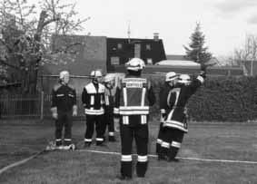 Roland Beyfuß haben Bernd Schneider, Henry Weltner, Manuel Kestler, Maximilian Löber, Christian Hack, Frank Selzam, Tobias Lother, Michael Korbacher und Philipp Volk die Leistungsprüfung Wasser am 15.
