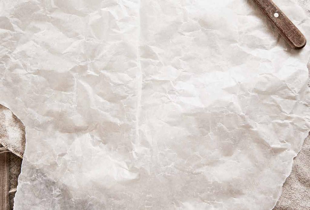 RÖDBETSBRÖD STENUGNSBAKAT BRÖD MED RÖDBETOR & RÅGSURDEG RECEPT: MAGNUS HELLMAN & RONNY BJÖRKLUND Genom att använda rödbeta i både pulver- och granulatform får du ett bröd med en klar röd färg och en