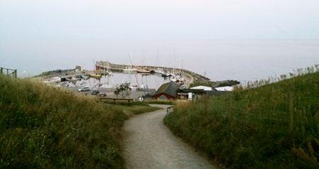 Kåseberga hamn. Foto Jan Simonson. Falster bo kanal till Gislövsläge. Efter kanalen fick vi rena propagandaseglingen med sträckbog och strålande väder.