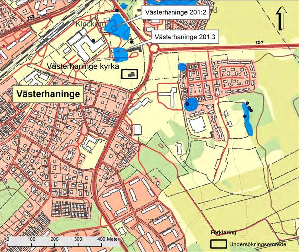 Omläggning av Västerhaninge kyrkas bogårdsmur Figur 2. Utdrag ur fastighetskartan med nämnda fornlämningar markerade. Skala 1:8 000.