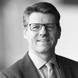 Svarat för ledningen av pågående prospekteringsaktiviteter, utbyggnadsprojekt, utvärderingsaktiviteter och produktionsverksamhet.