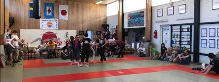TERMINSSTART VÅRTERMINEN 15e januari instruerade Isabell Palo och Sara Markstedt ett uppskattat gemensamt träningspass för medlemmar från ju-jutsulek-, knatte-, barn- och vuxengrupperna.