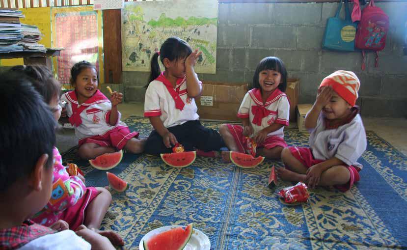 Foto: Axel Pettersson Förskola på minoritetsspråk, Thailand Folkgruppen lahu har levt i landet i generationer, men många nekas medborgarskap och går miste om sina rättigheter, till exempel att gå i